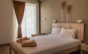 Maltezos Rooms